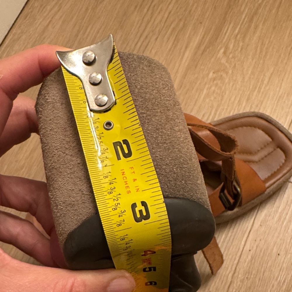 Kenneth Cole Reaction ‘Bell Bottom’ Leather Wedges - Made in Brazil Size 8.5 - Picture 11 of 12